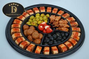 Hapjesschaal ±90 Hapjes - Wraps & Olijven